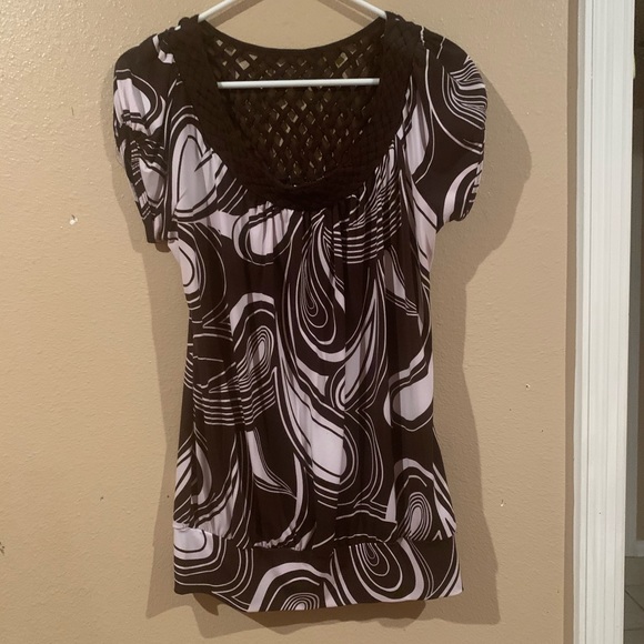 Top - Picture 1 of 2